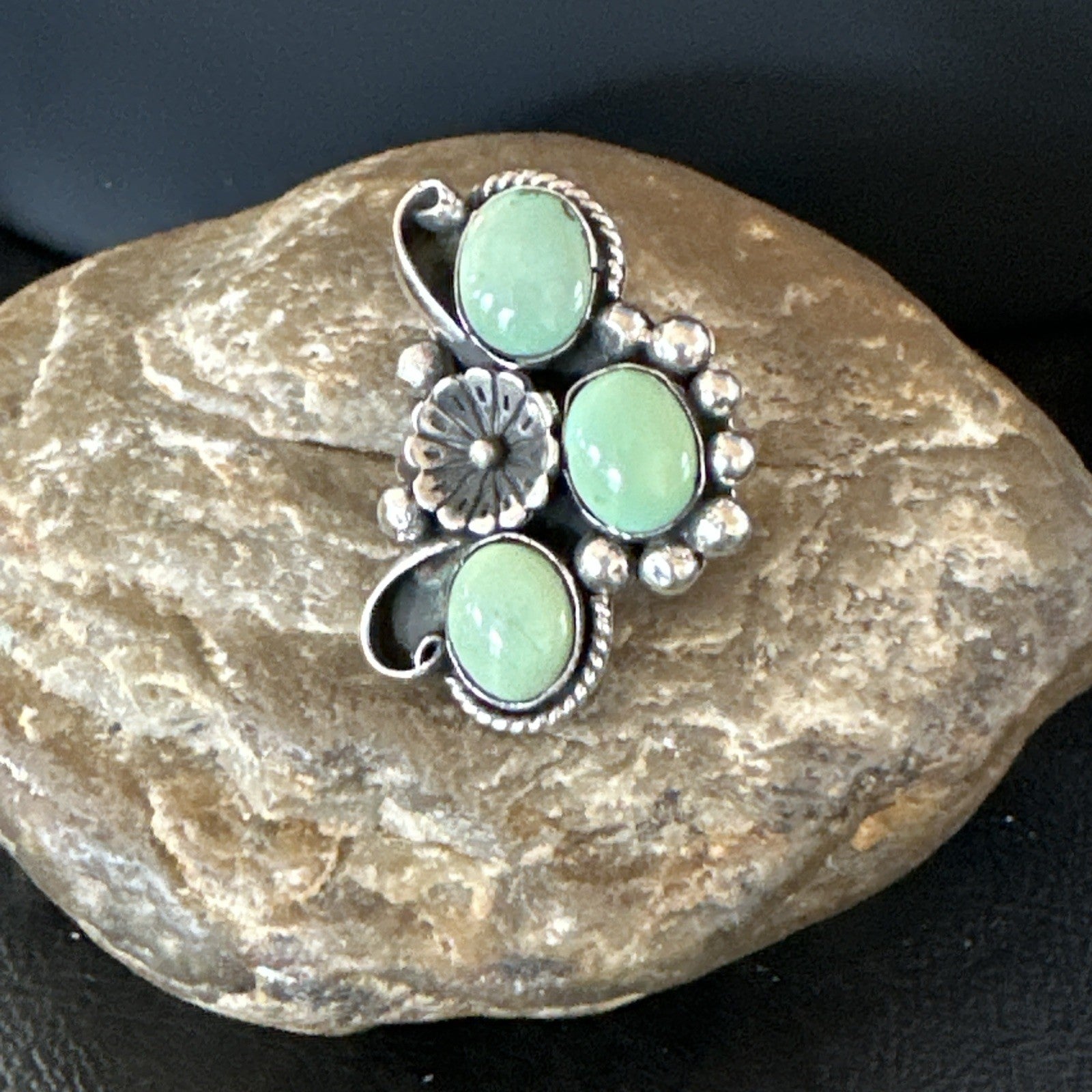 Yazzie Ring Green Turquoise Navajo Sterling Silver Cluster Size 9 19209