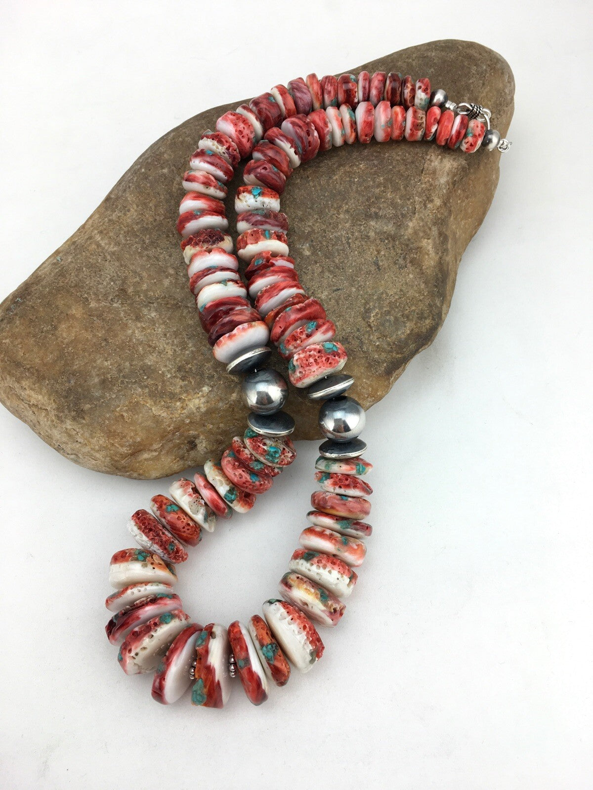 Native Spiny Oyster Graduated Navajo Sterling Silver Necklace 21" 04719