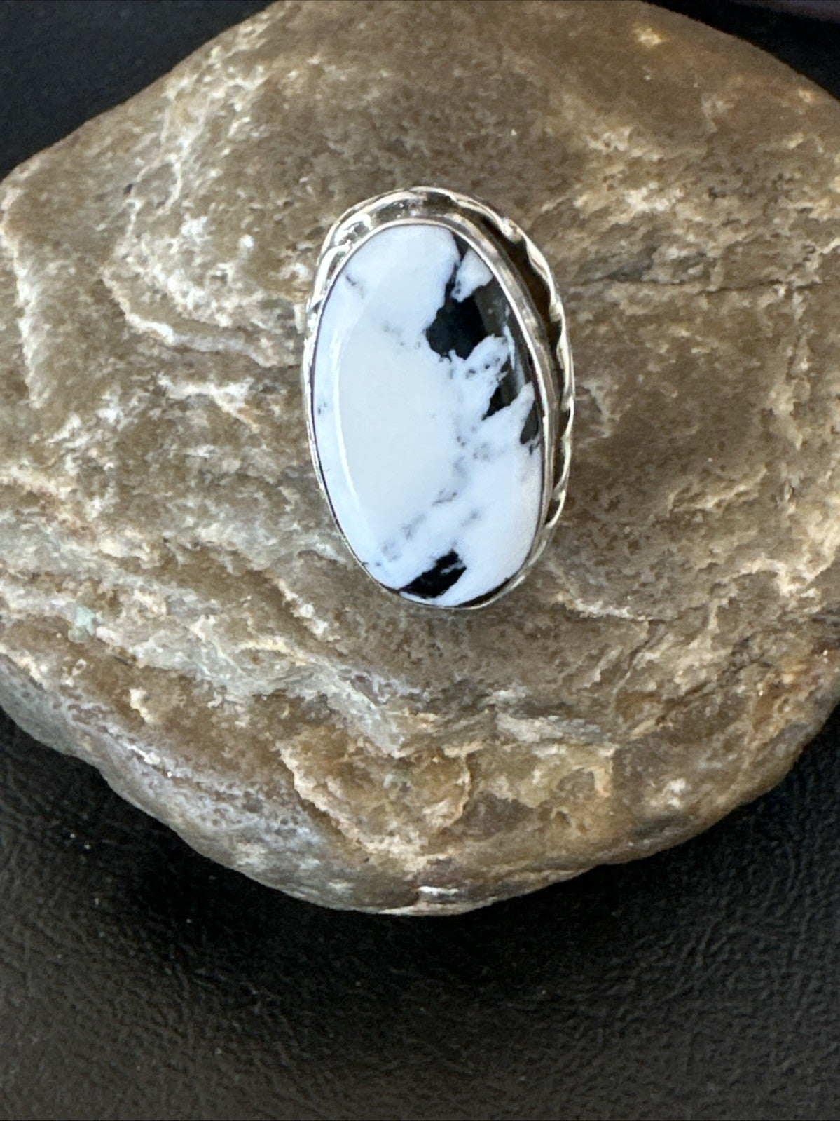 White Buffalo Turquoise Navajo Sterling Silver Ring Size 8 19800
