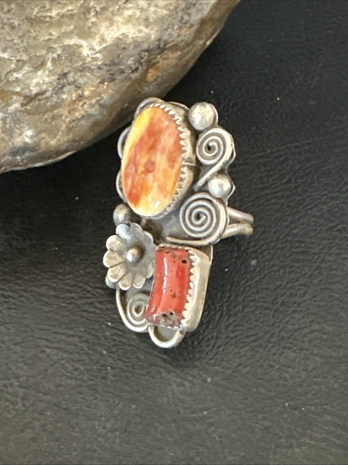 Old Pawn Spiny Oyster Coral Navajo Sterling Silver Cluster Ring Sz 6 19762
