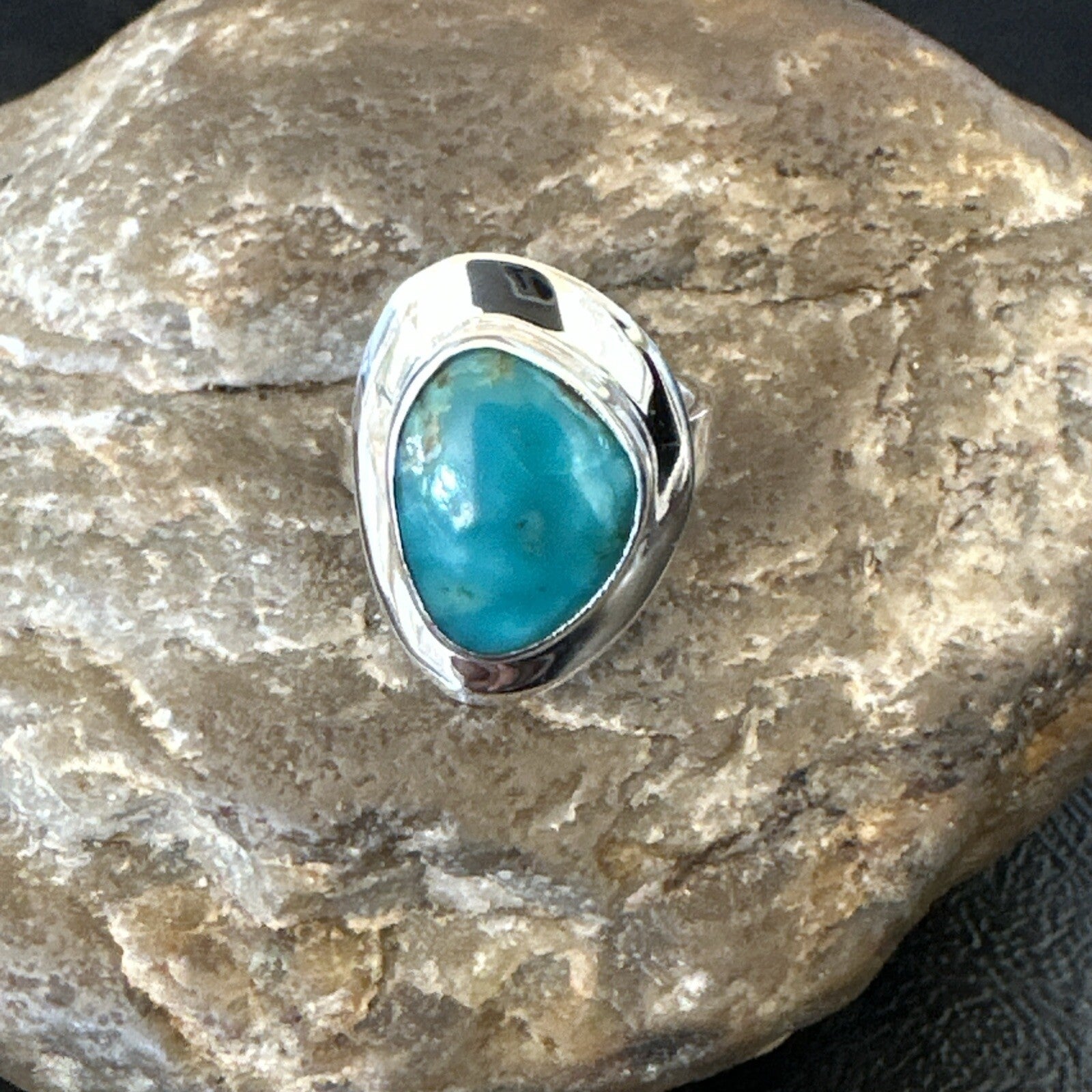 Southwestern Sterling Silver Blue Kingman Turquoise Ring Size 6 18535