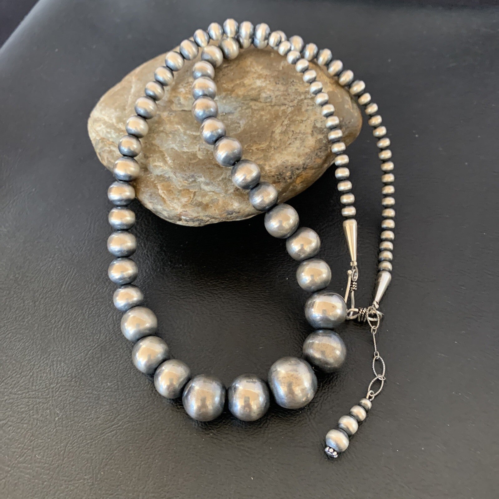 Native Navajo Pearls Grad Sterling Silver Round Seamless Bead Necklace 24”