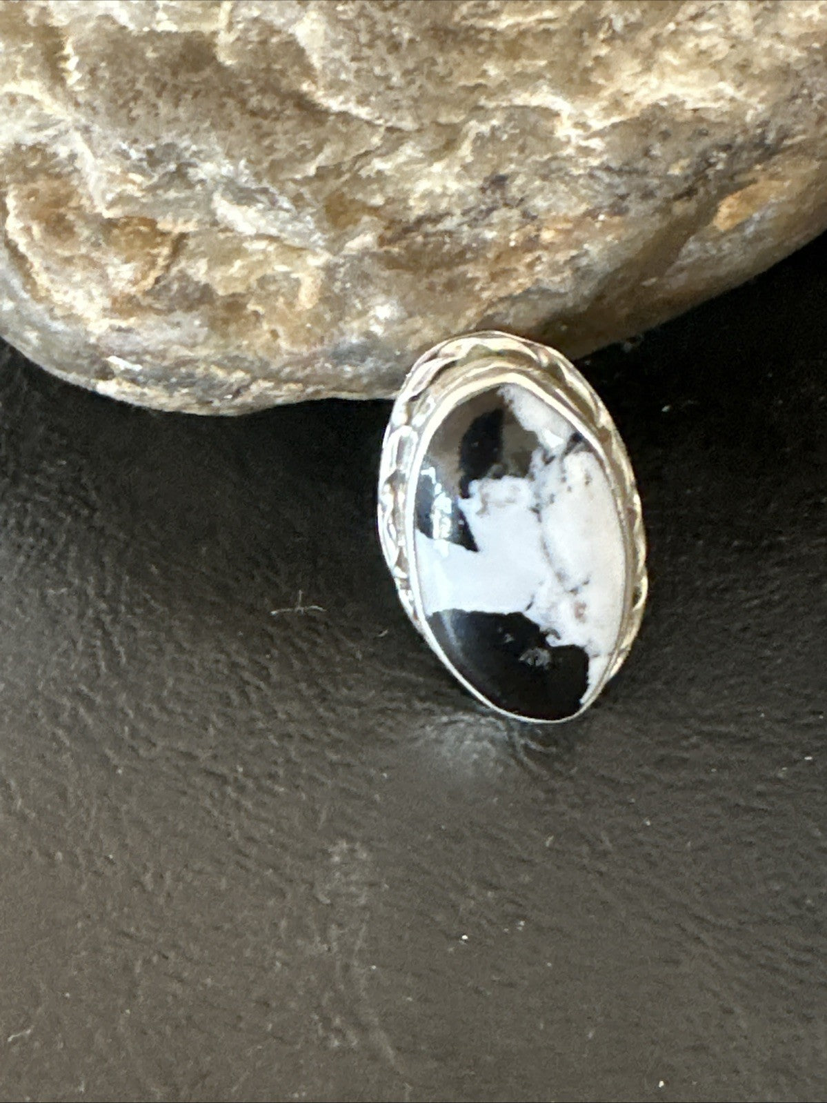 Black White Buffalo Turquoise Navajo Sterling Silver Ring Size 7 19806
