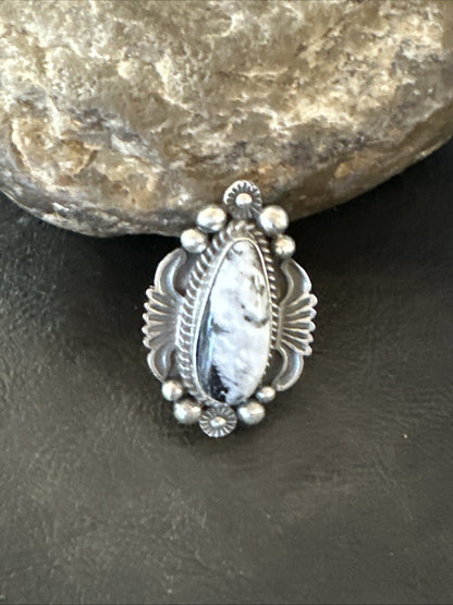 White Buffalo Turquoise Navajo Sterling Silver Ring Size 6 18624