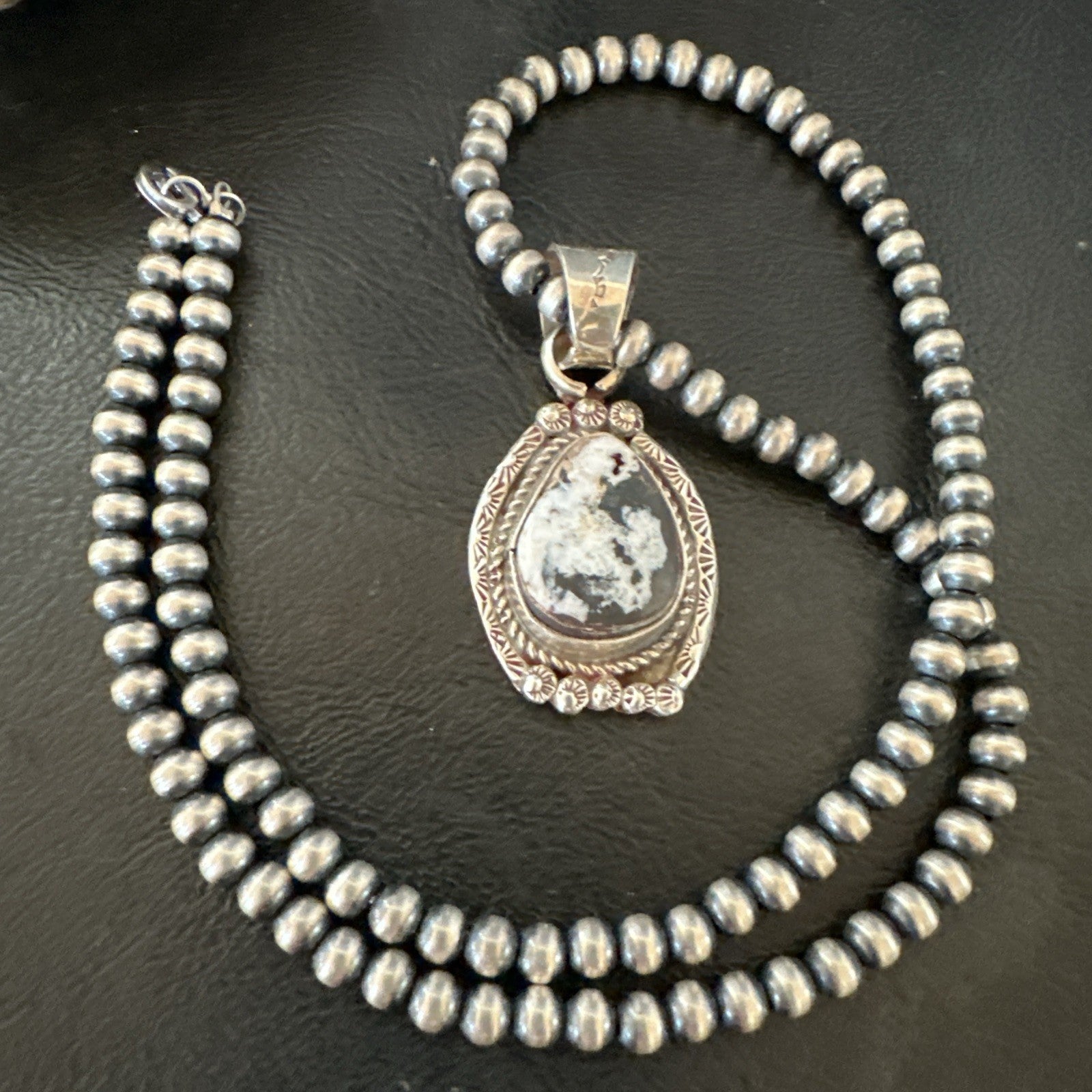 White Buffalo Turquoise Pendant Navajo Pearls Sterling Silver Necklace 20” 19495