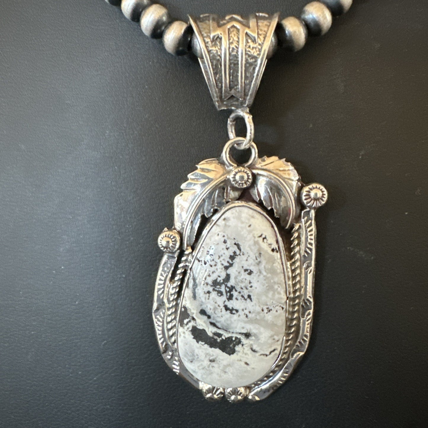White Buffalo Turquoise Pendant Navajo Pearls Sterling Silver Necklace 19336