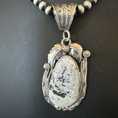 White Buffalo Turquoise Pendant Navajo Pearls Sterling Silver Necklace 19336