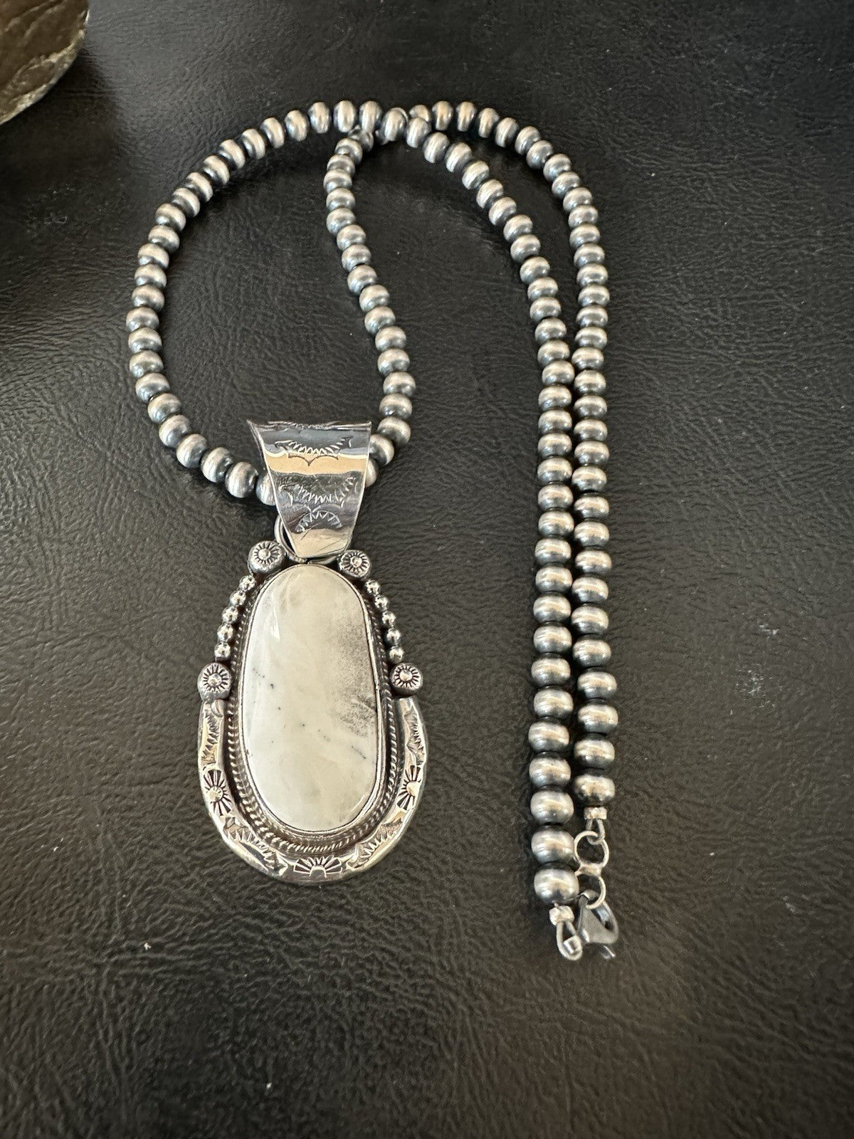 White Buffalo Turquoise Pendant Navajo Pearls Sterling Silver Necklace 19374