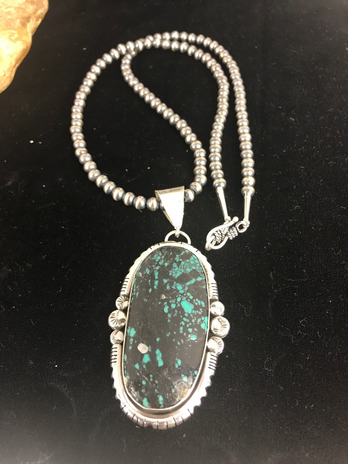 Green SpiderWeb Turquoise Pendant Navajo Pearls Sterling Silver Necklace 1329