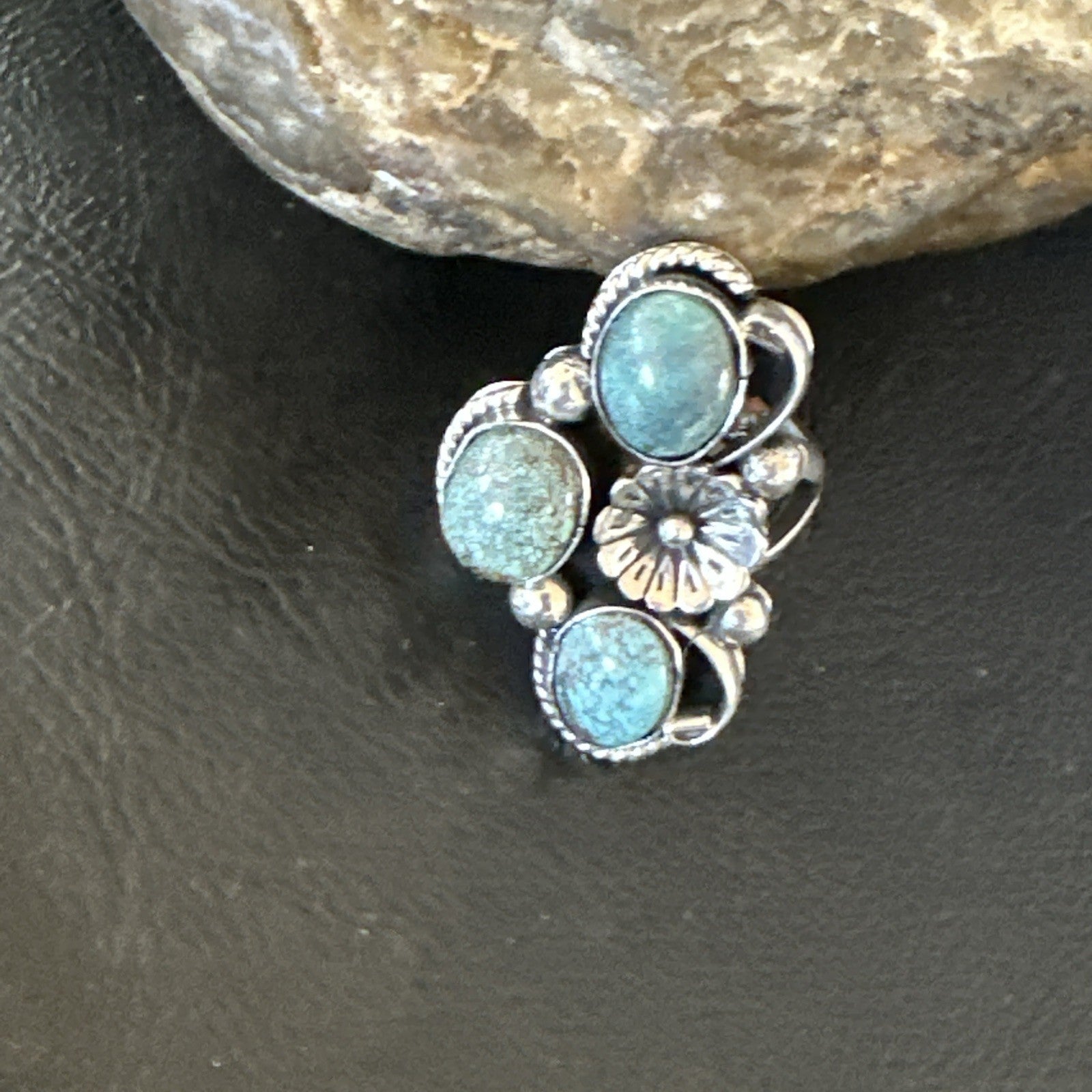 Yazzie Ring Blue Turquoise Navajo Sterling Silver Cluster Size 8 19239