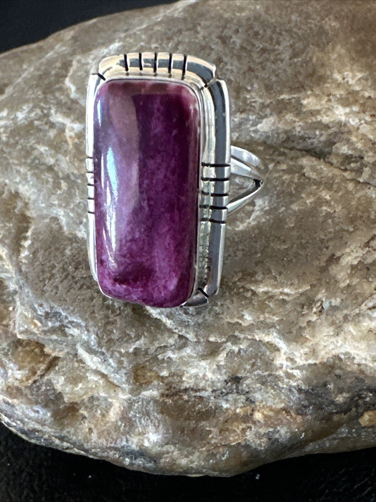 Womens Purple Spiny Oyster Navajo Sterling Silver Ring Size 8 18580