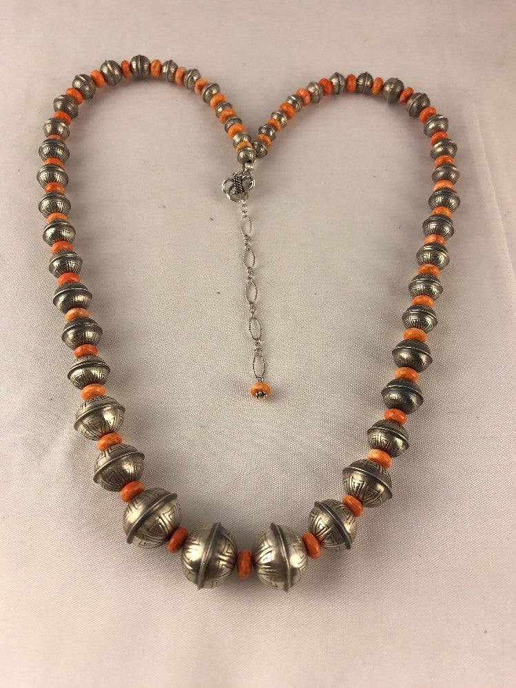 Spiny Oyster Navajo Bench Bead Sterling Silver Necklace 21" 95407