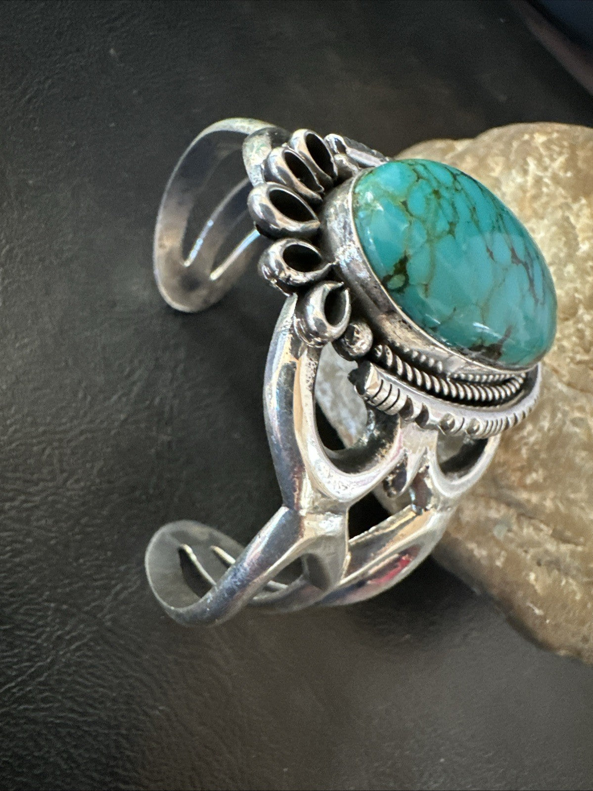 Yazzie Kingman Turquoise Navajo Sterling Silver Tufa Cast Cuff Bracelet 19692
