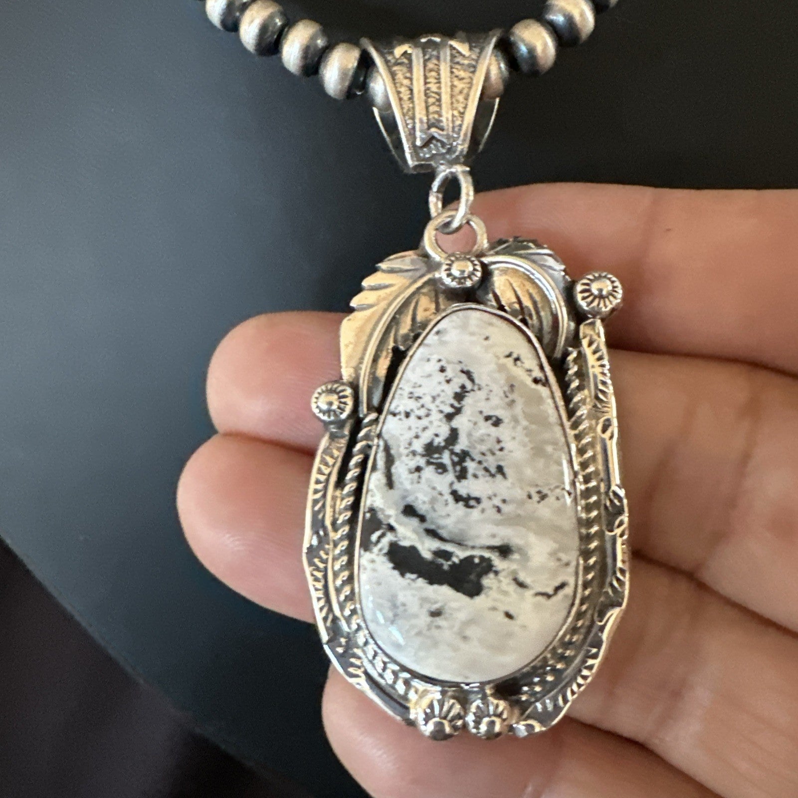 White Buffalo Turquoise Pendant Navajo Pearls Sterling Silver Necklace 19336