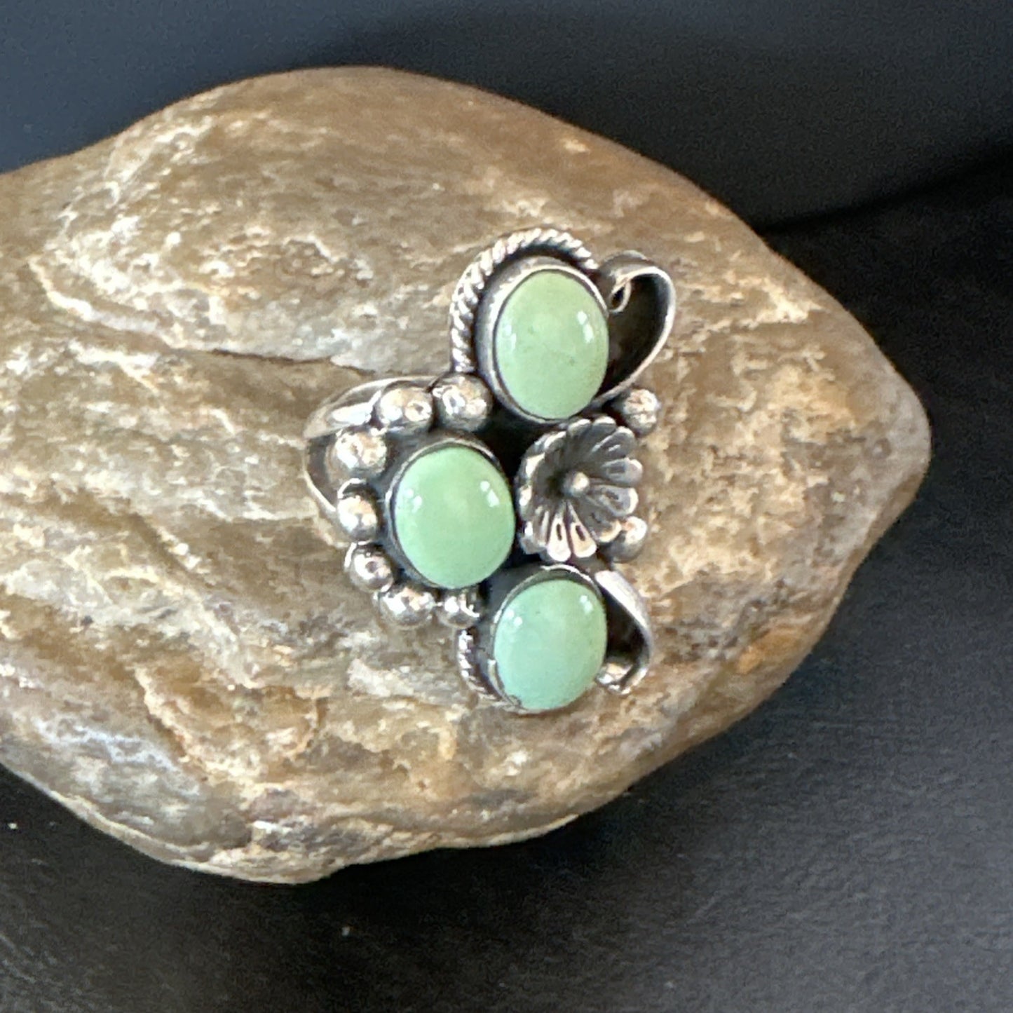 Yazzie Ring Green Turquoise Navajo Sterling Silver Cluster Size 9 19209