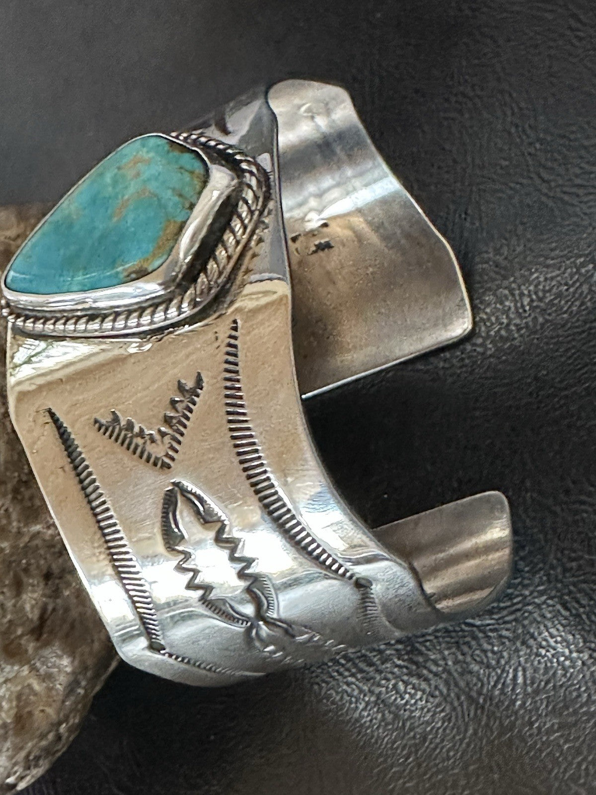 H Joe Blue Kingman Turquoise Navajo Sterling Silver Cuff Bracelet 8.2" 19422