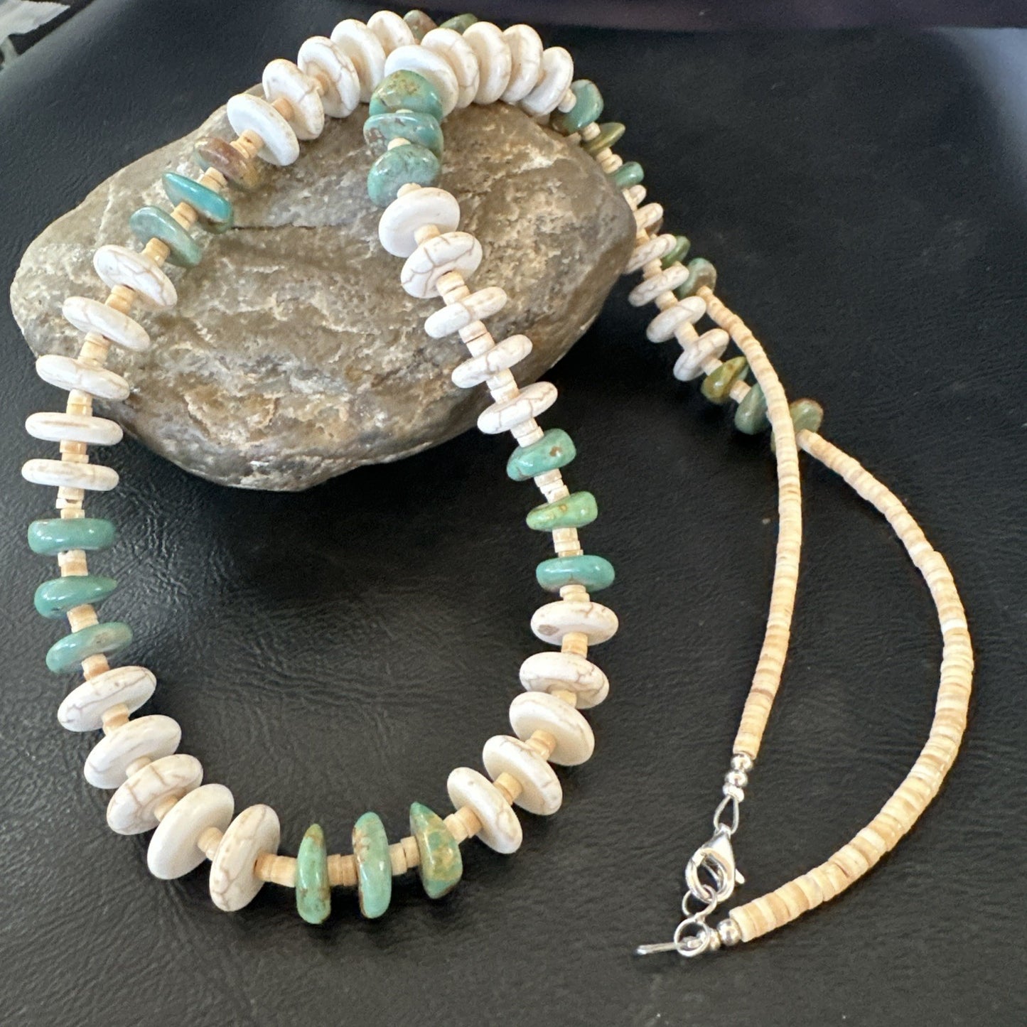 Green Royston Turquoise Shell Santo Domingo Sterling Silver Necklace 29” 19681