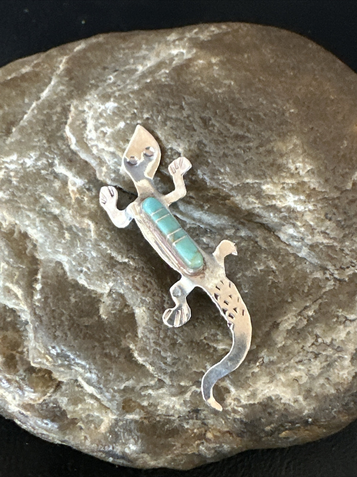 Blue Turquoise Navajo Sterling Silver Inlay Gecko Lizard Pin 18156