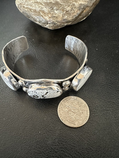 Mens WoMens White Buffalo Turquoise Navajo Sterling Silver Cuff Bracelet 19502