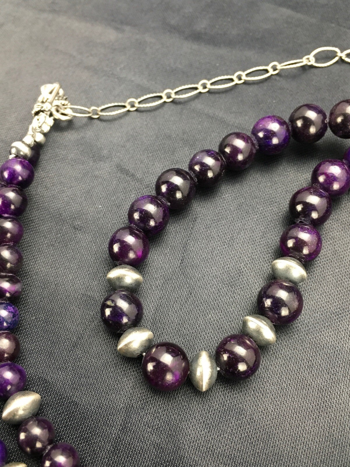 Purple Stone Round Bead Navajo Indian Sterling Silver Necklace 08110