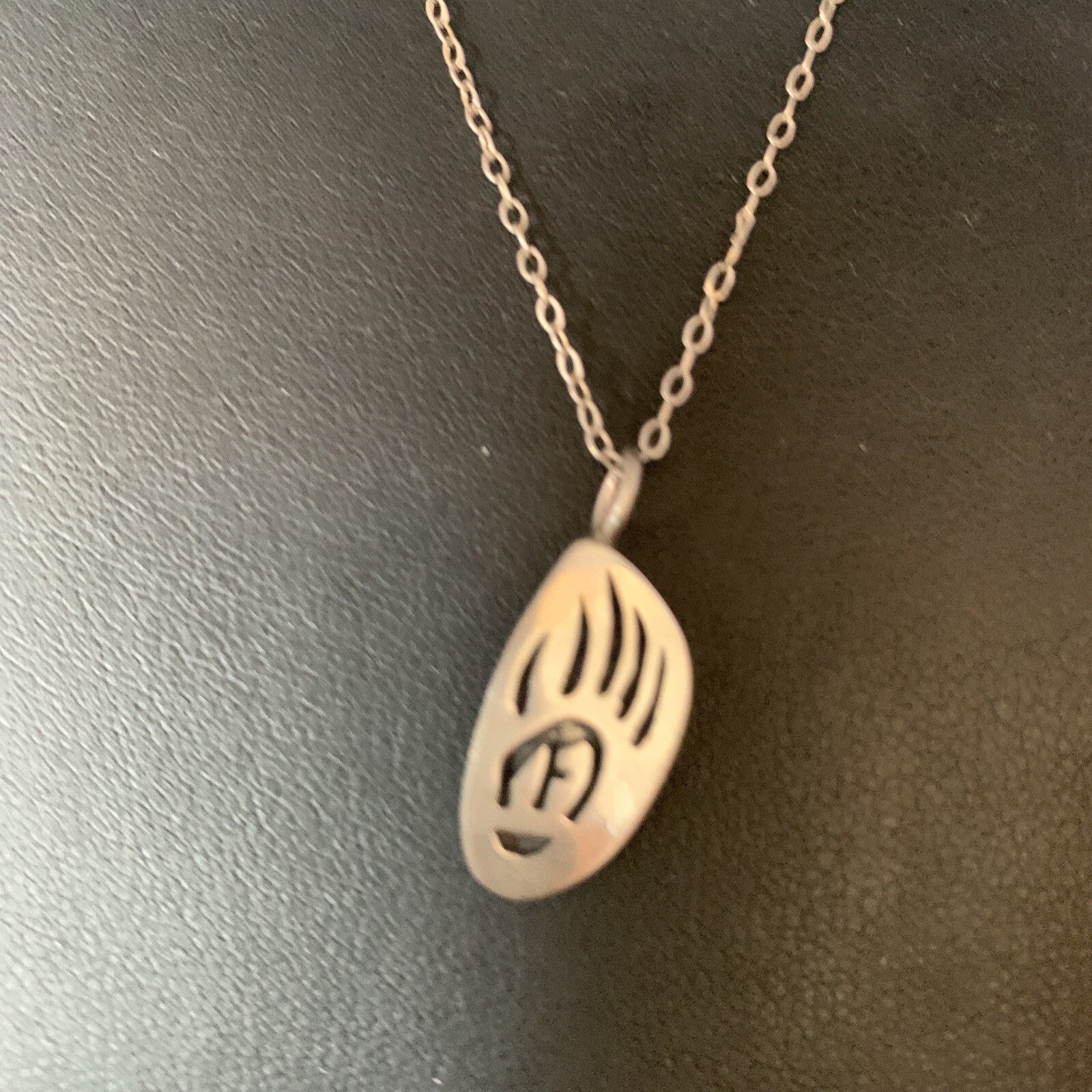 BearPaw Pendant Navajo Sterling Silver Chain Necklace 16" 13691