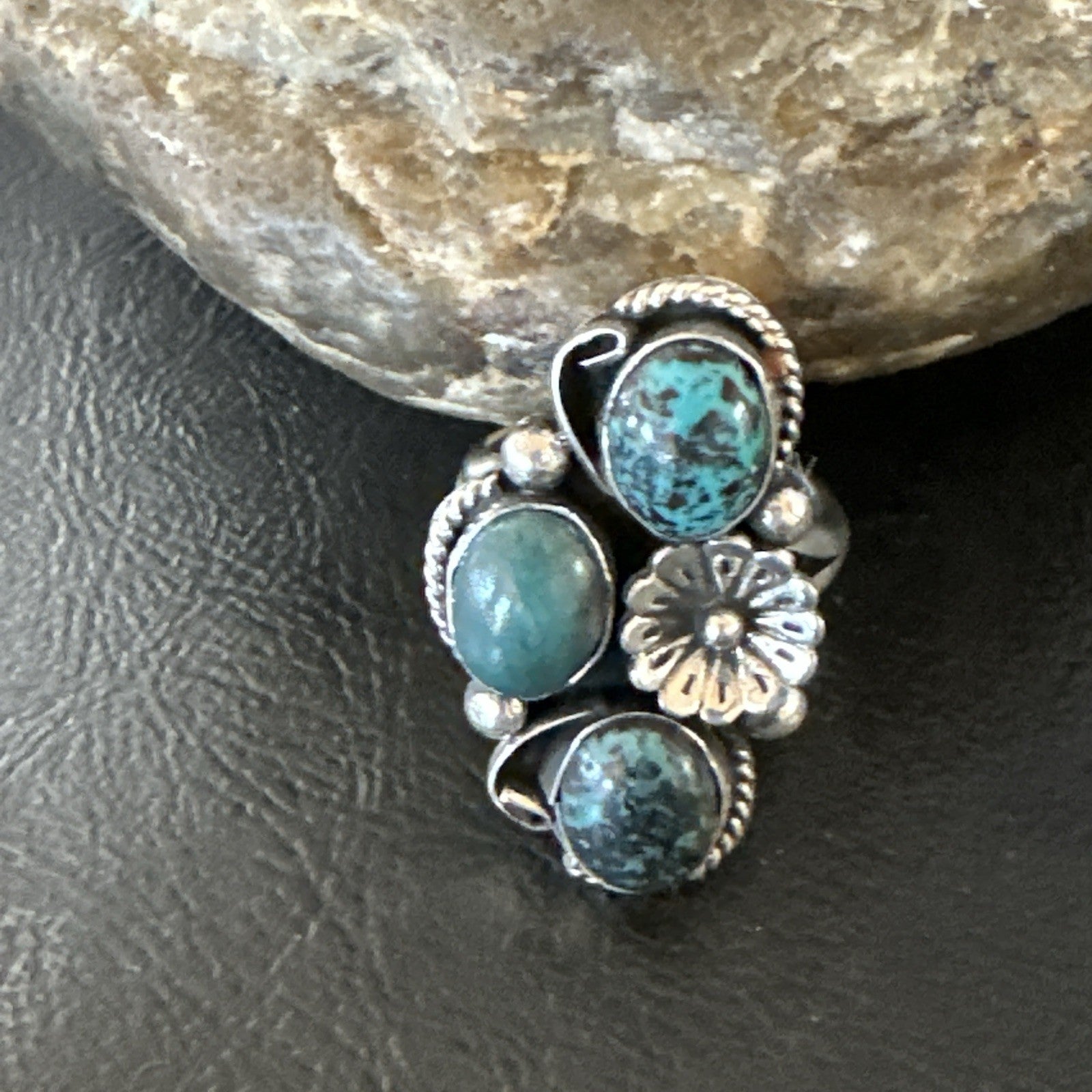 Yazzie Ring Blue Turquoise Navajo Sterling Silver Cluster Size 8.5 19238