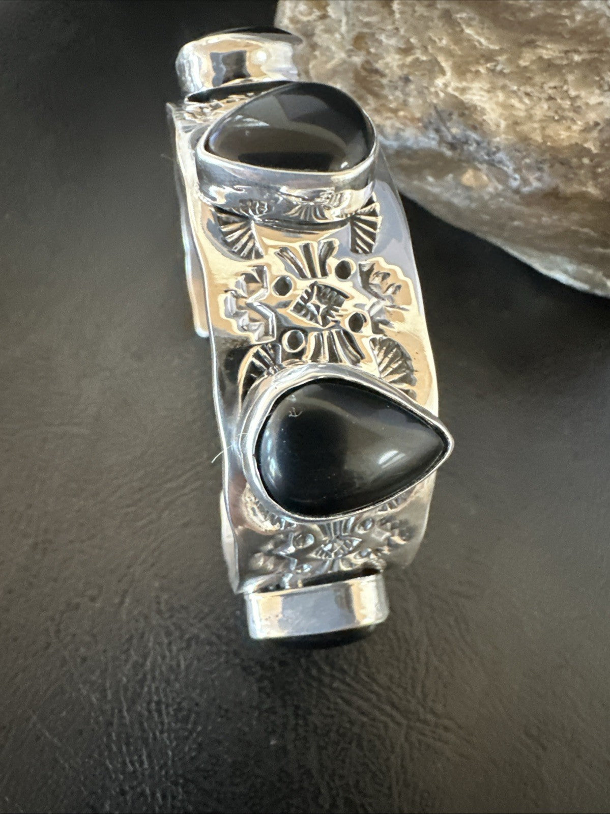 Mens Womens Navajo Sterling Silver Black Onyx Cluster Cuff Bracelet 7.5" 19434