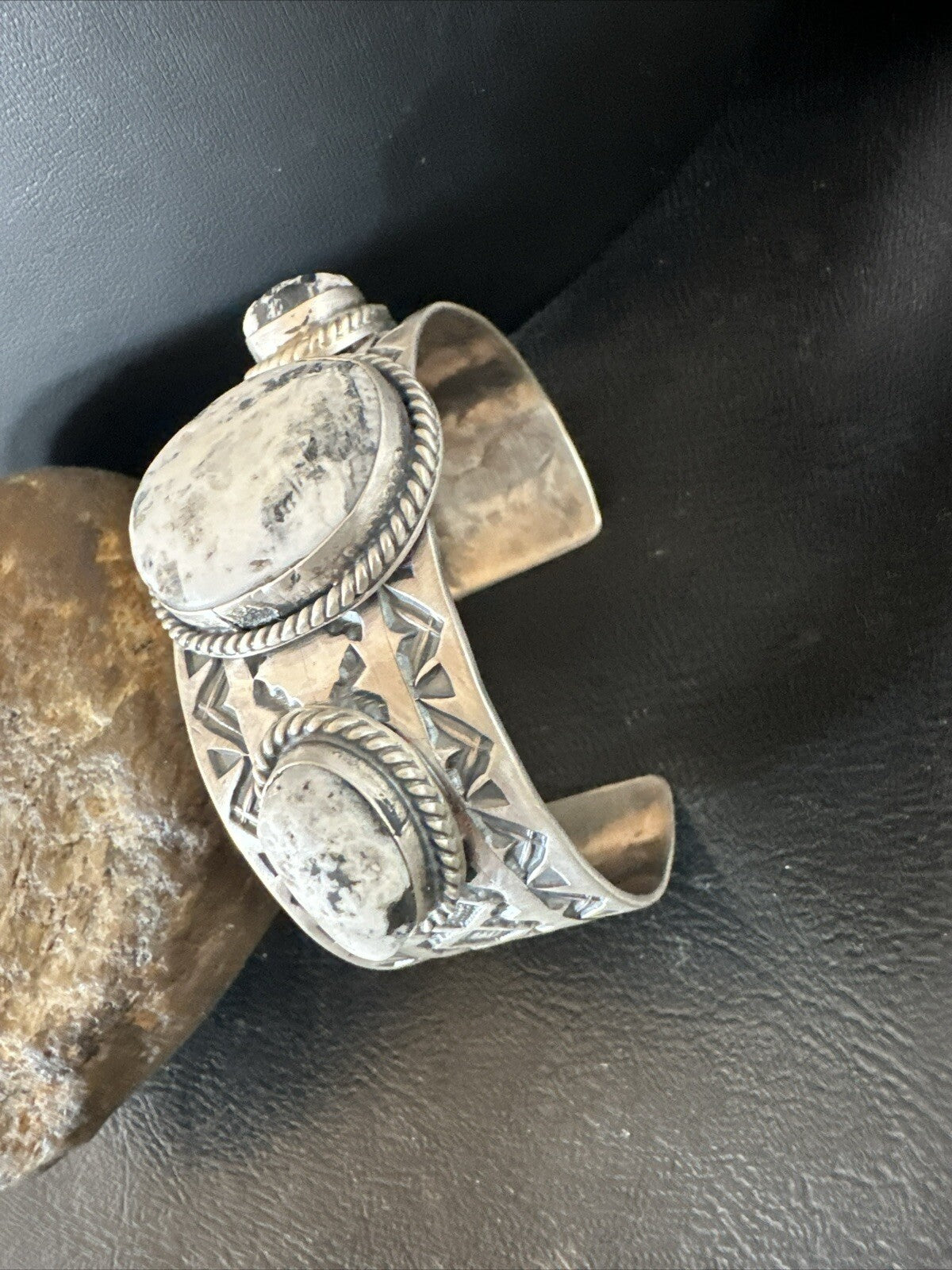Mens WoMens White Buffalo Turquoise Navajo Sterling Silver Cuff Bracelet 17863