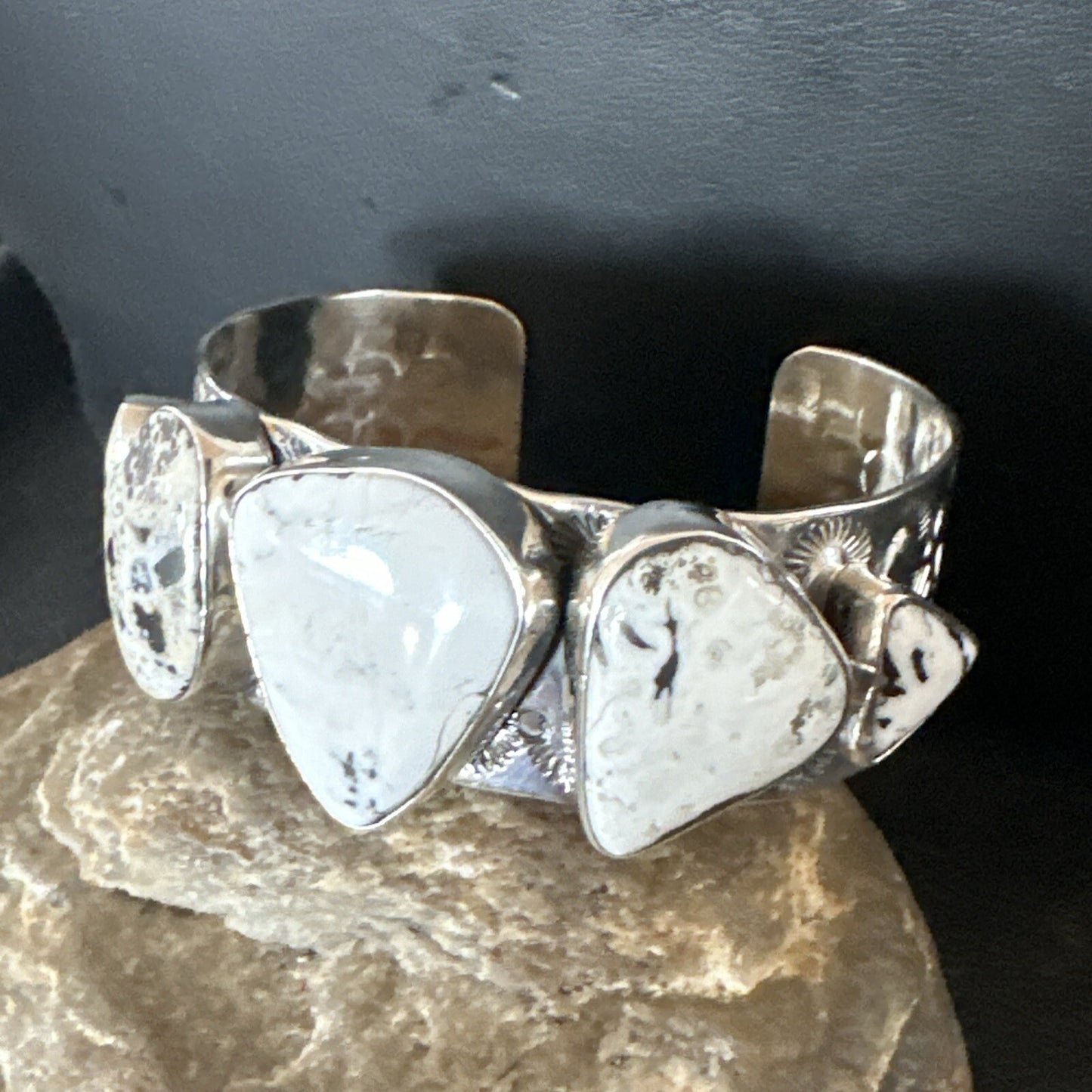 Mens WoMens White Buffalo Turquoise Navajo Sterling Silver Cuff Bracelet 17944