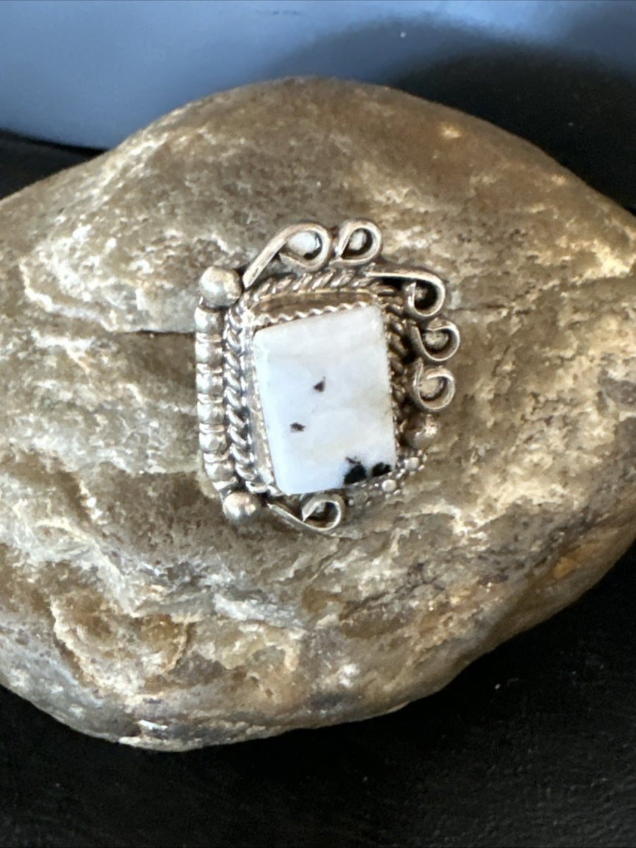 Black White Buffalo Turquoise Navajo Sterling Silver Ring Size 7 19807