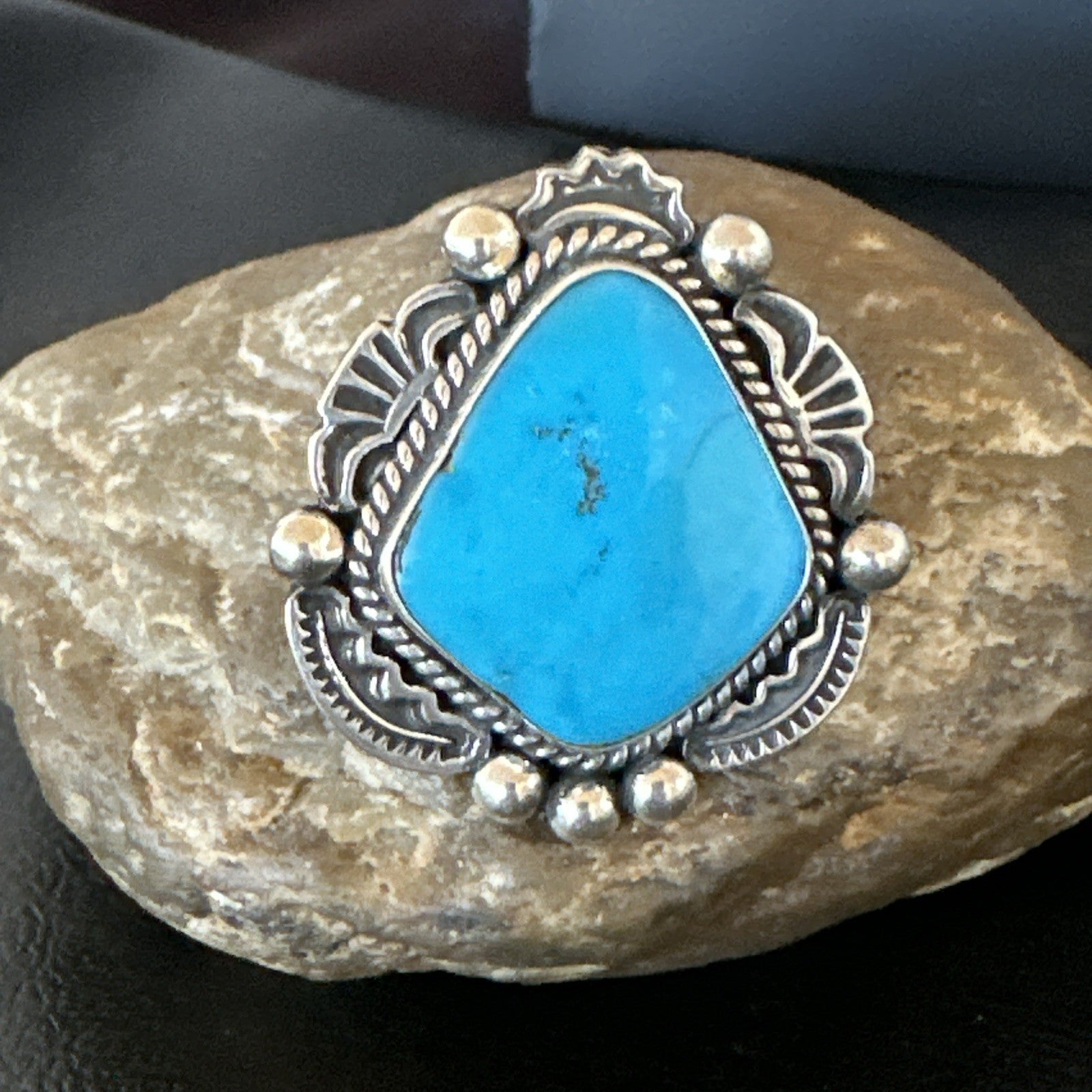 Handmade Navajo Sterling Silver  Blue Kingman Turquoise Ring Size 9.75 19622