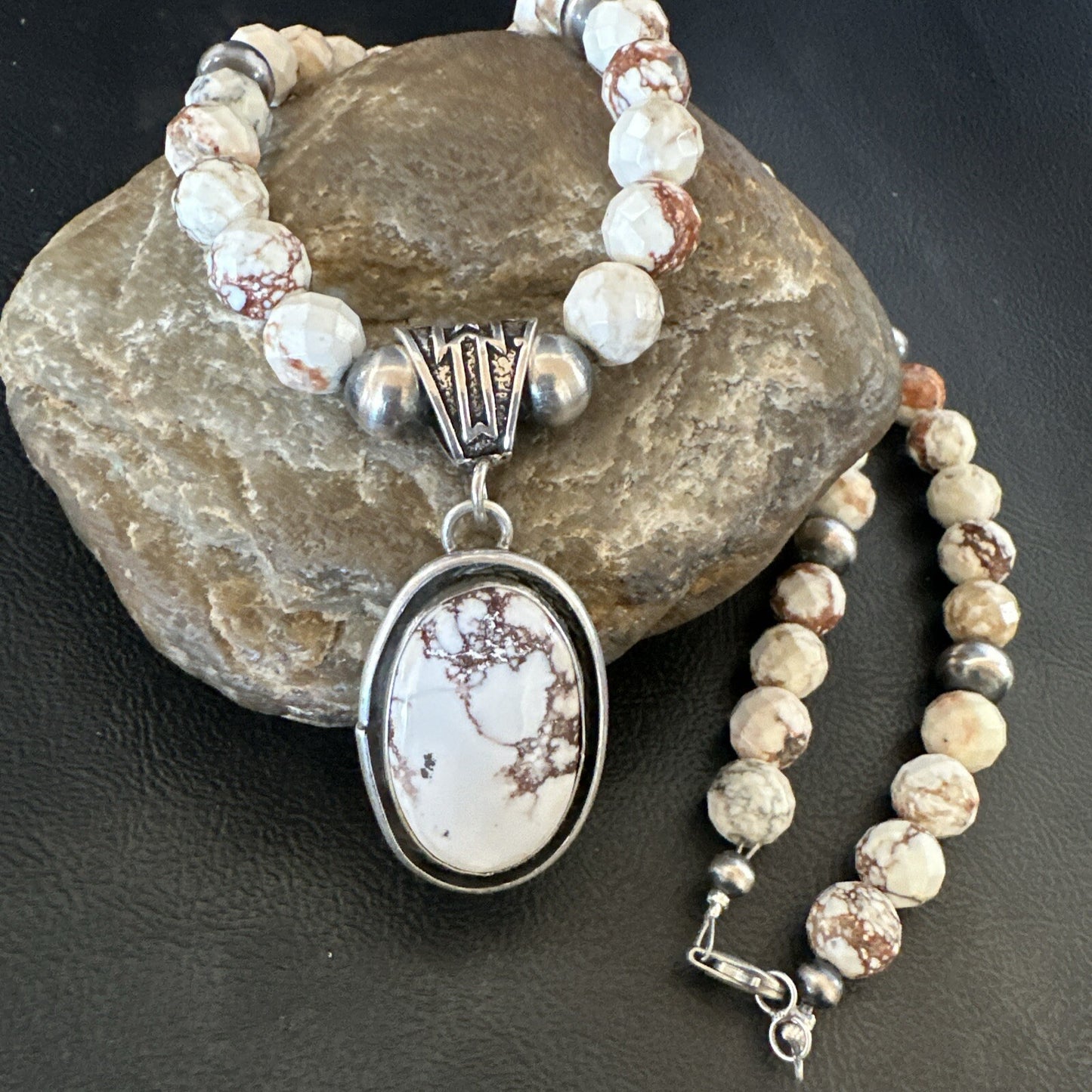 Wild Horse Turquoise Pendant Sterling Silver Beads Howlite Necklace 18031