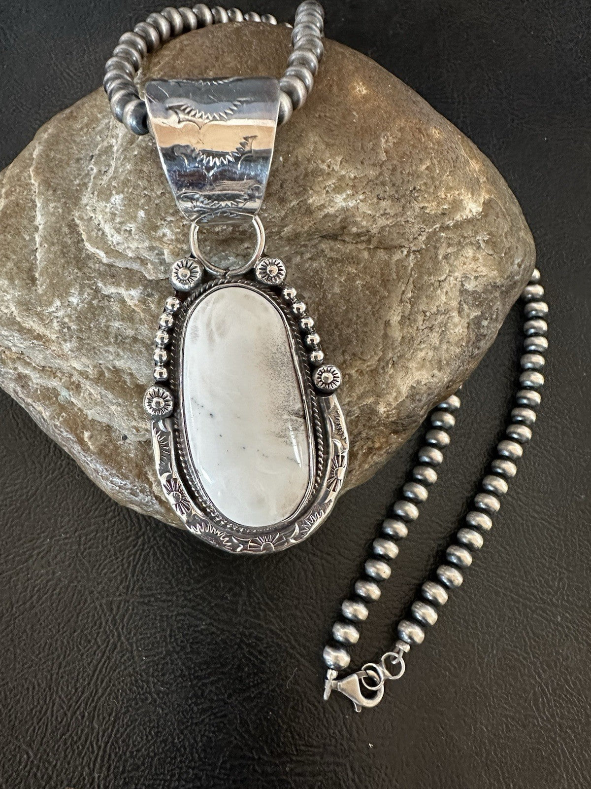 White Buffalo Turquoise Pendant Navajo Pearls Sterling Silver Necklace 19374