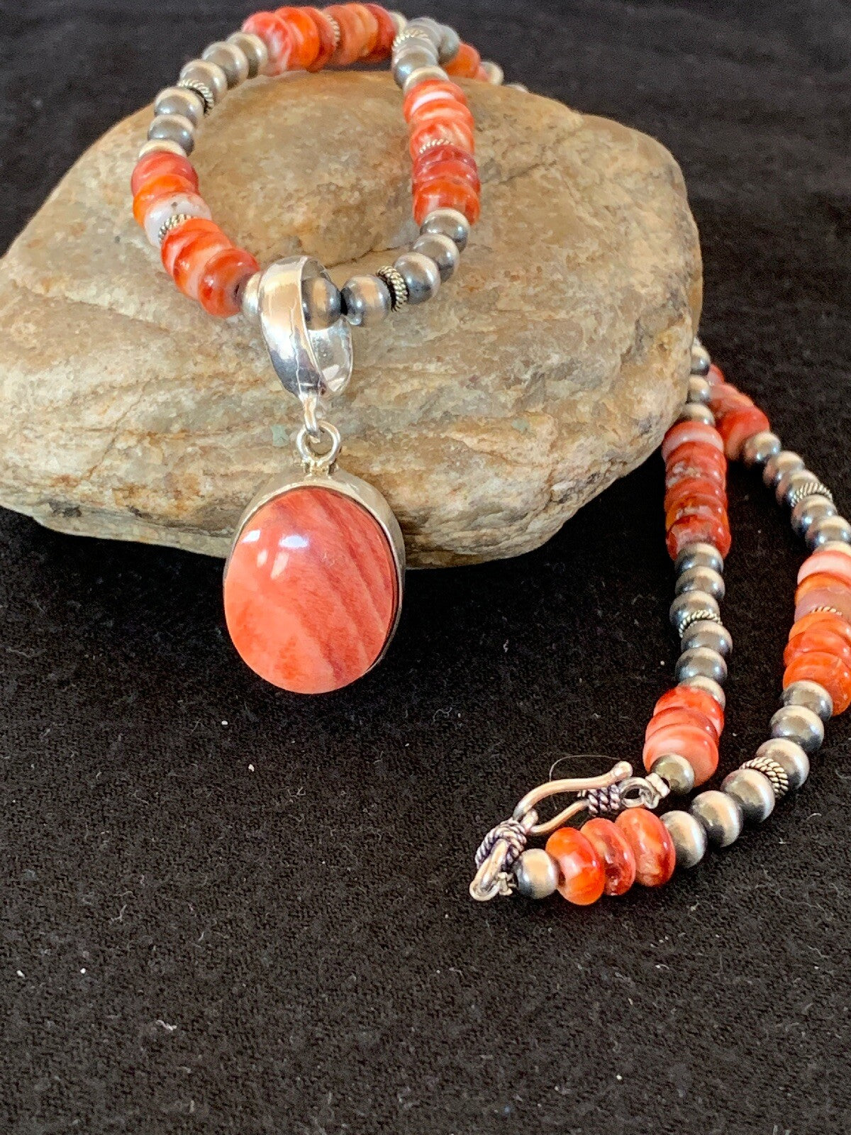 Native Men’s Red Spiny Oyster Pendant Navajo Sterling Silver Necklace 08820