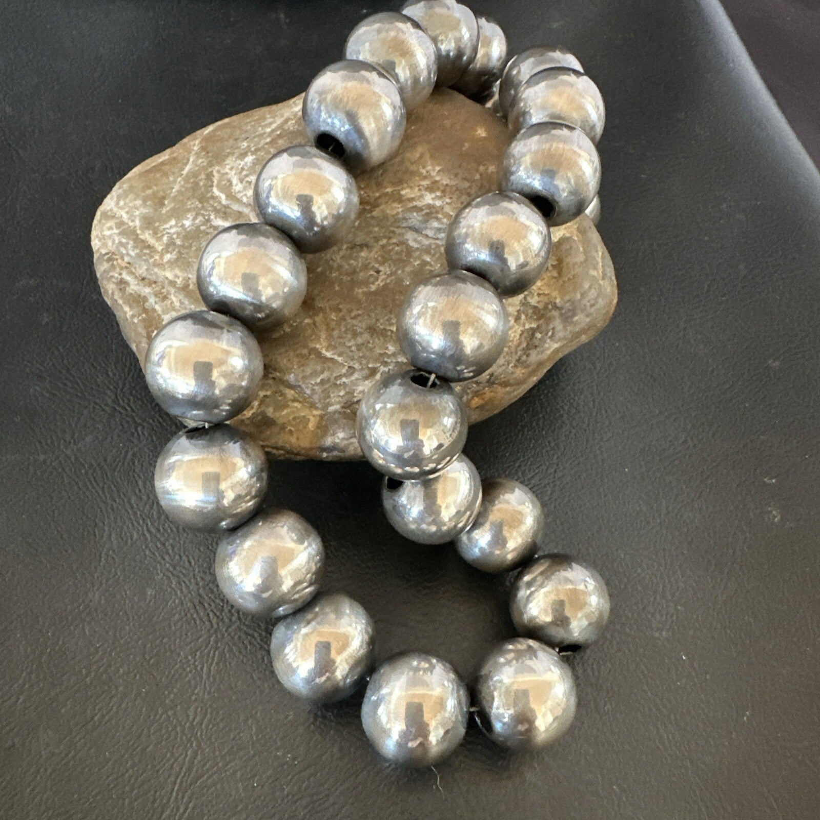 XL Round 18mm Sterling Silver Navajo Pearls 17” Single Strand Necklace 91817