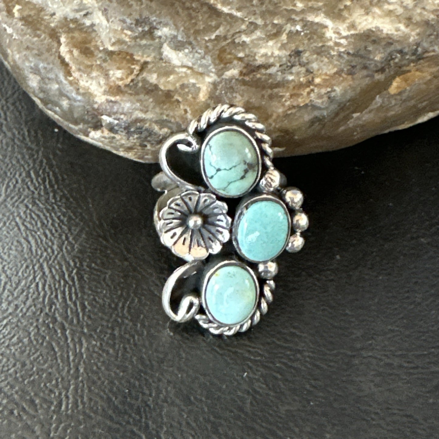 Yazzie Ring Green Turquoise Navajo Sterling Silver Cluster Size 8 19207