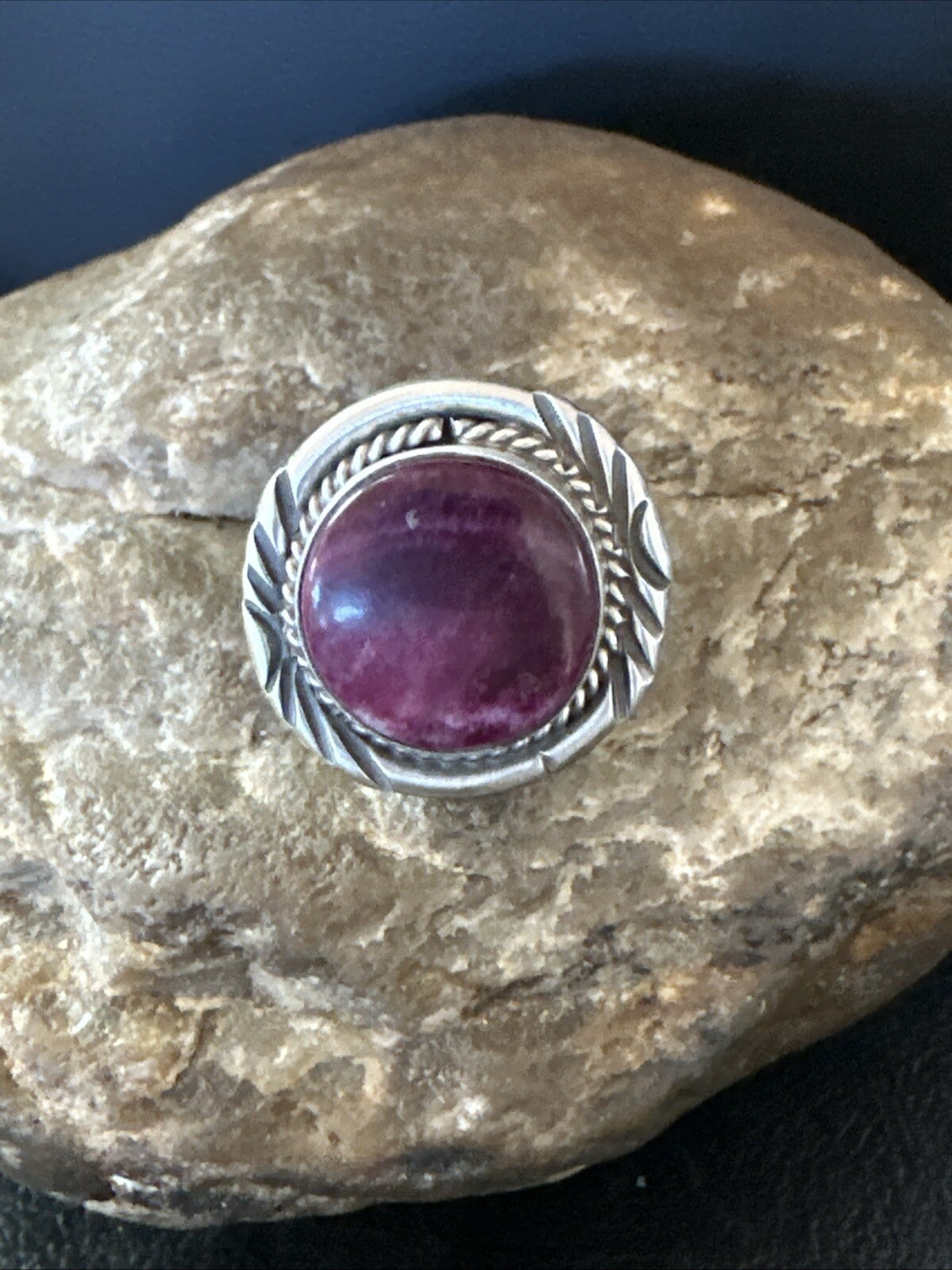 Womens Purple Spiny Oyster Navajo Sterling Silver Ring Size 8 18585
