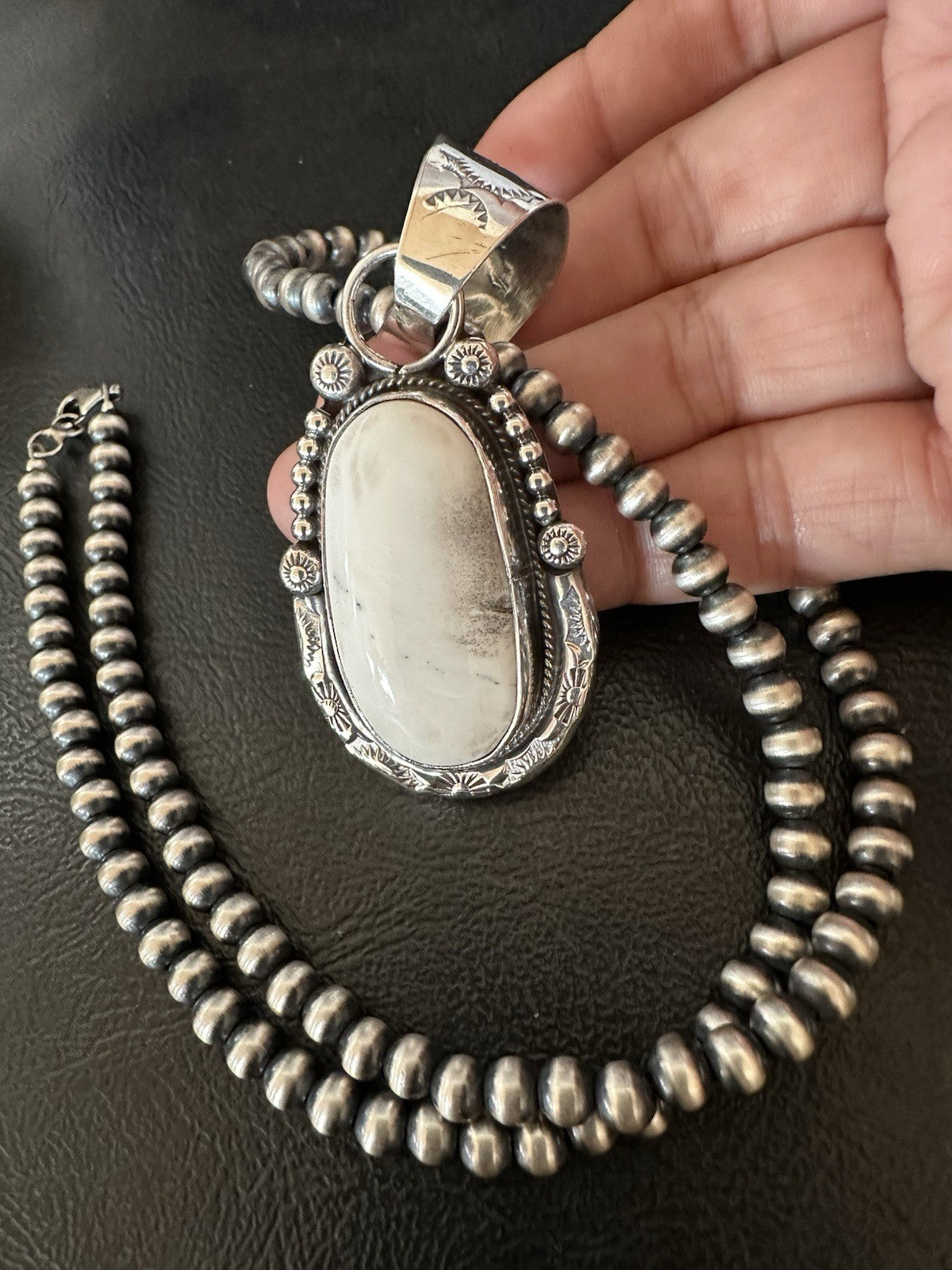 White Buffalo Turquoise Pendant Navajo Pearls Sterling Silver Necklace 19374