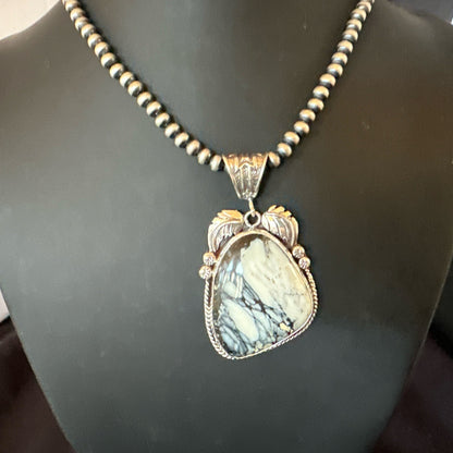 White Buffalo Turquoise Pendant Navajo Pearls Sterling Silver Necklace 19341
