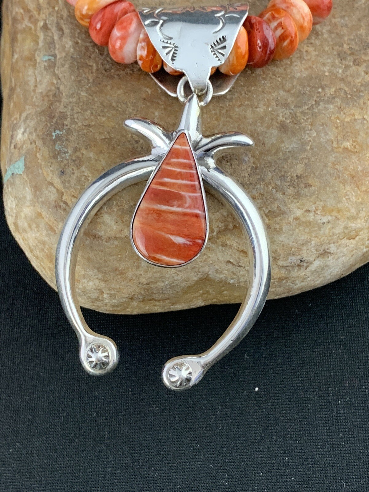 Spiny Oyster Naja Pendant Navajo Sterling Silver Necklace 00236