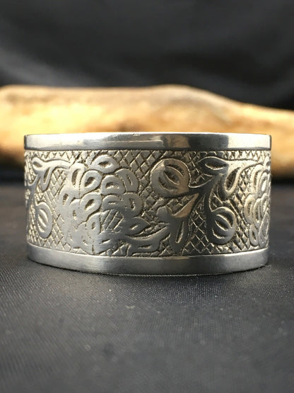 Navajo Sterling Silver Stamped Children's Cuff Bracelet 04052