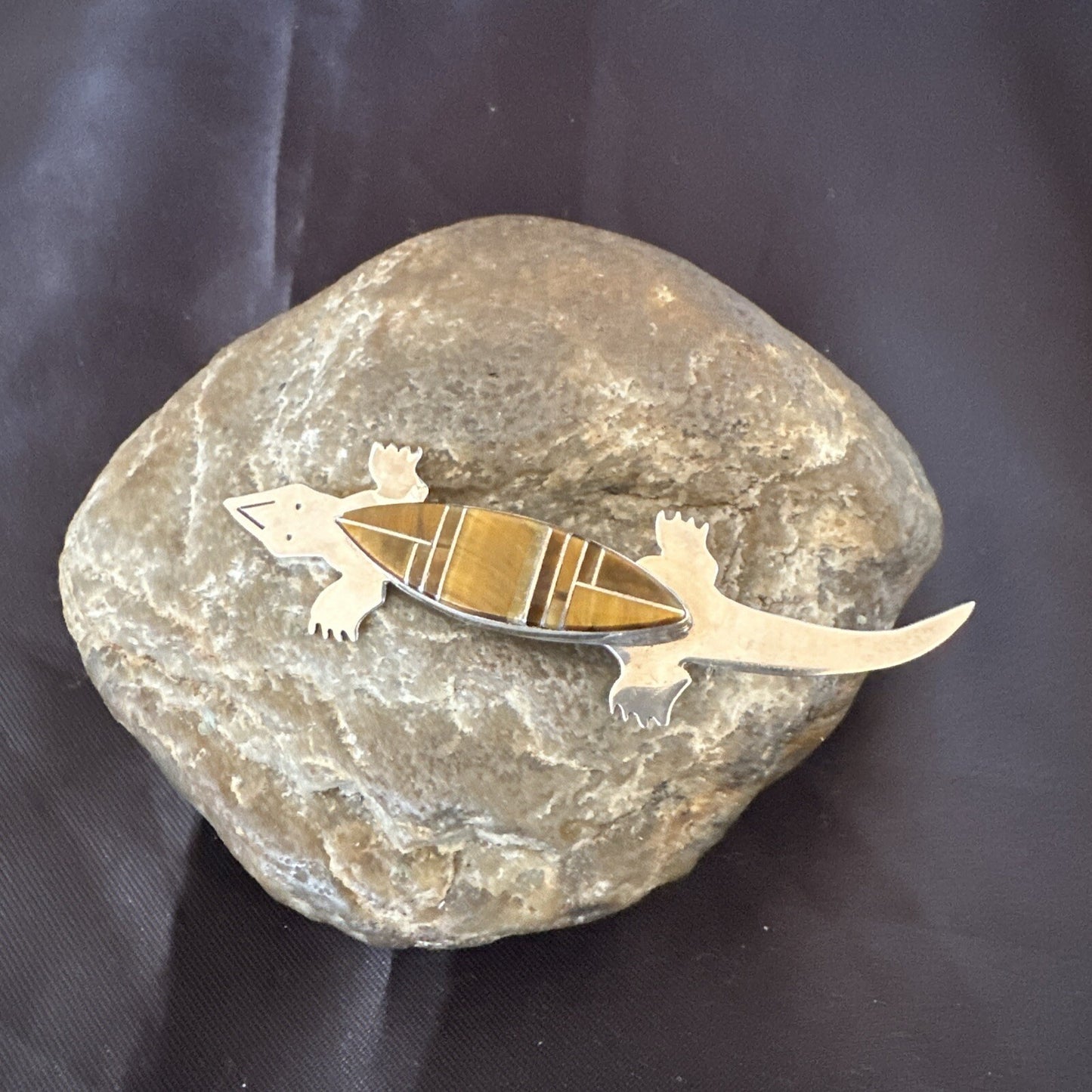 Coffee Brown Tigers Eye Navajo Gecko Sterling Silver Inlay Lizard Pin 3� 17950