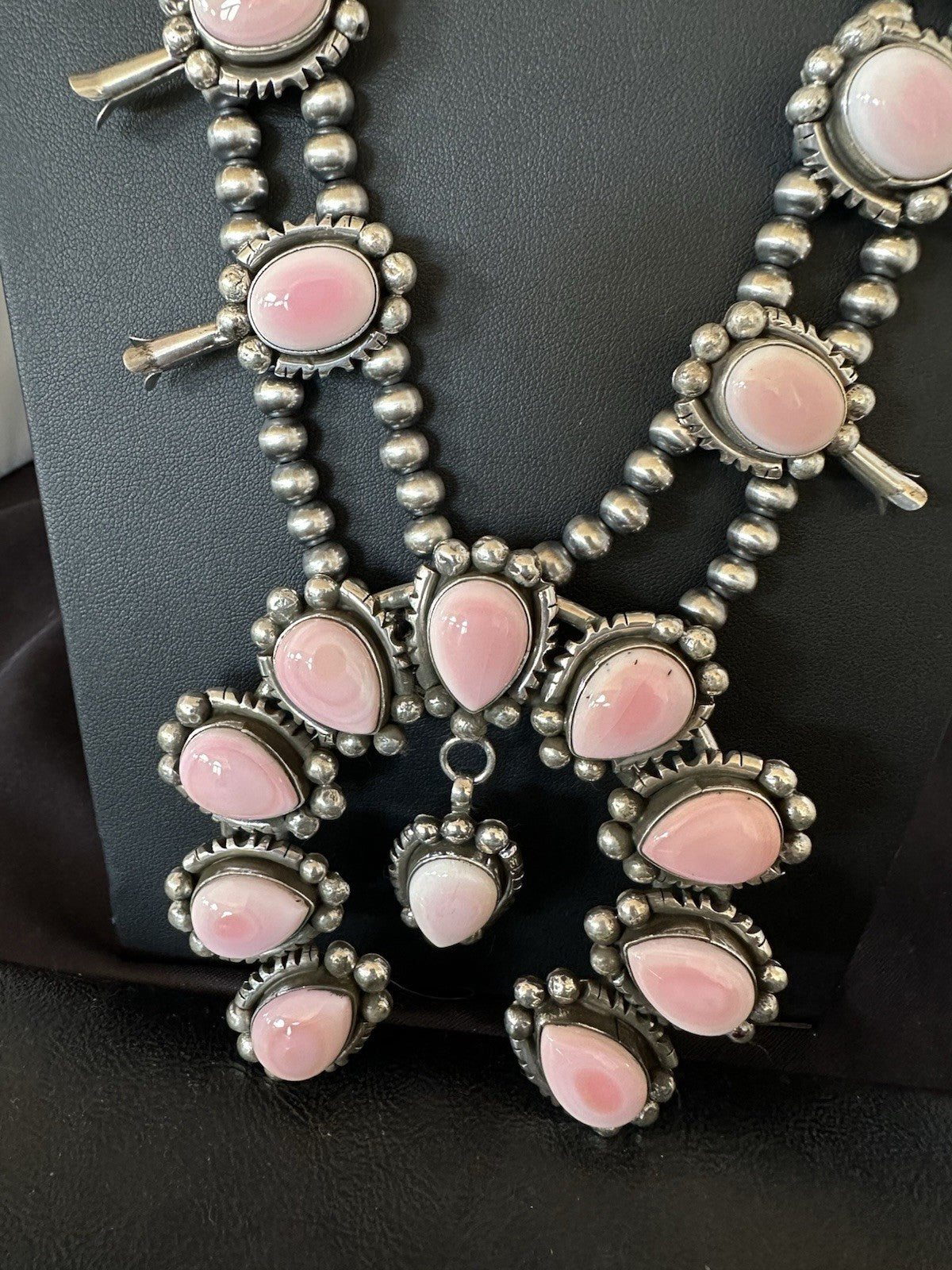 Pink Queen Conch Navajo Squash Sterling Silver Naja Necklace 19463