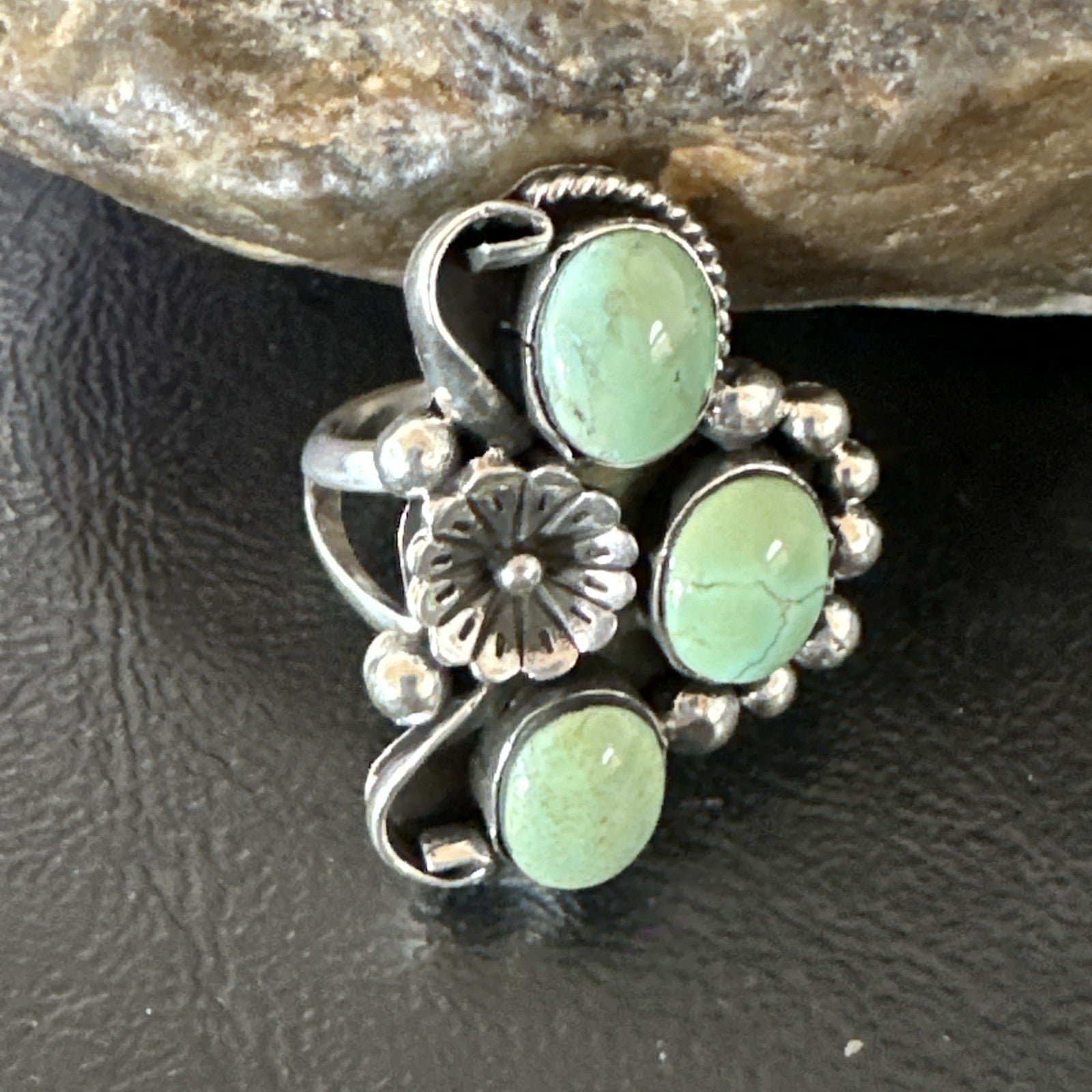 Yazzie Ring Green Turquoise Navajo Sterling Silver Cluster Size 8.5 19231