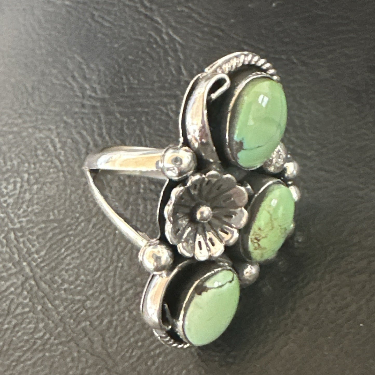 Yazzie Ring Green Turquoise Navajo Sterling Silver Cluster Size 8.5 19211