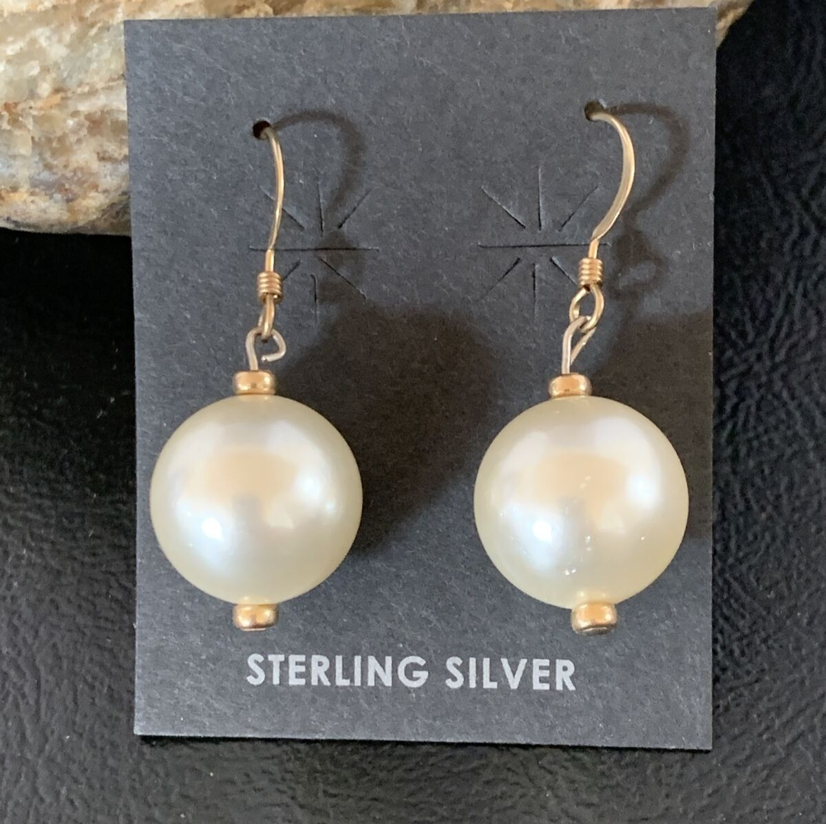 Beautiful Women White Cultured Pearl Gold Filled Bead Dangle Earrings 1" 13038