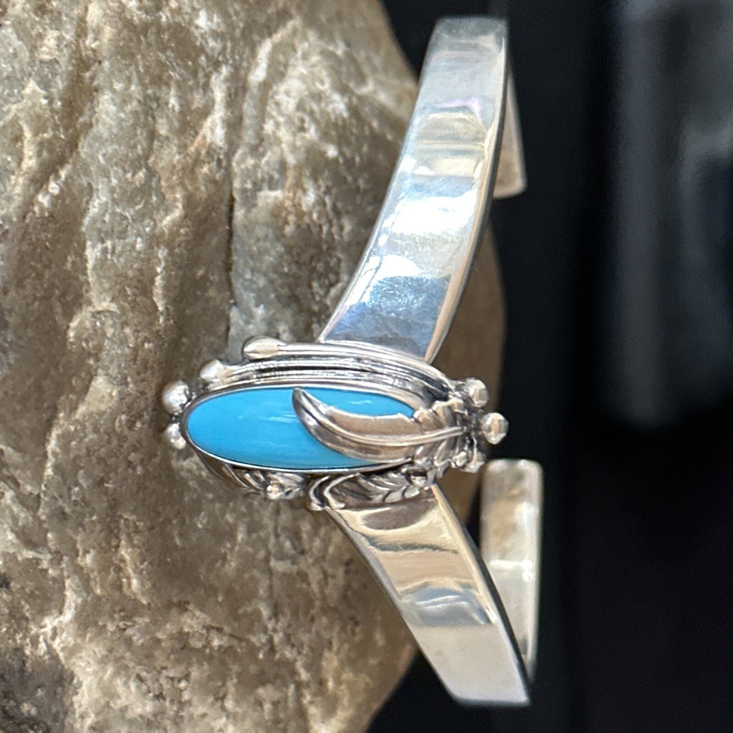 Kingman Turquoise Womens Navajo Sterling Silver Cuff Bracelet 14734