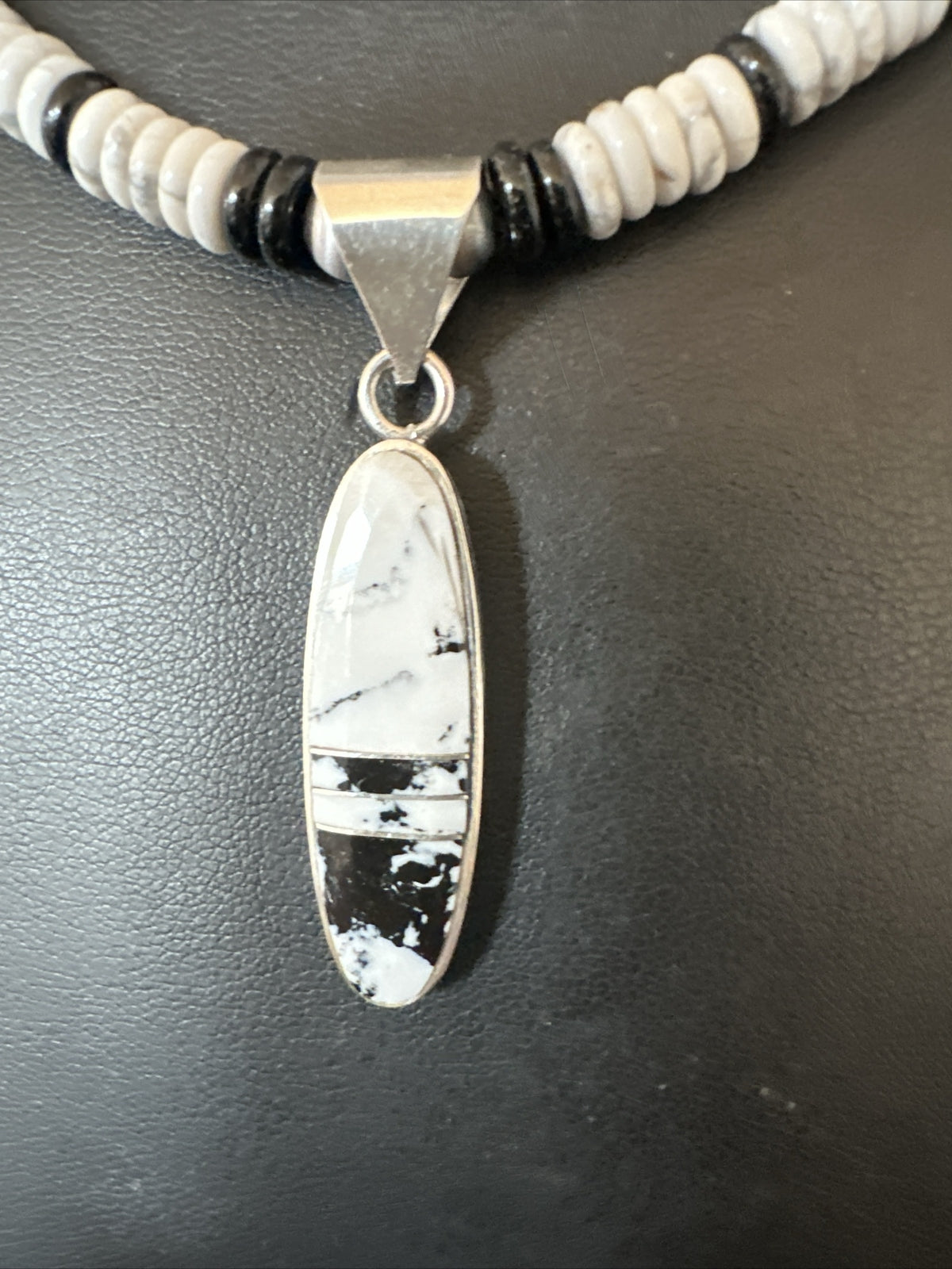 White Buffalo Turquoise Navajo Pearls Sterling Silver Onyx Necklace 17804