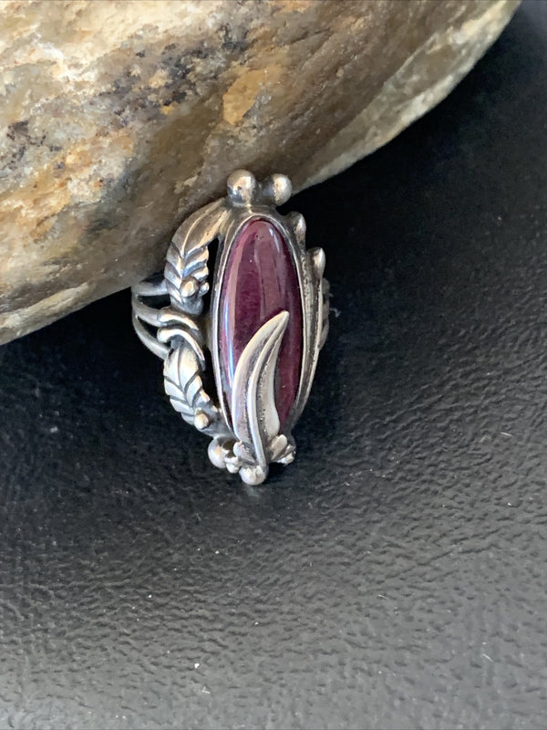 Women's Purple Spiny Oyster Navajo Ring Size 5.5 | Sterling Silver | Authentic Native American Handmade | 03478