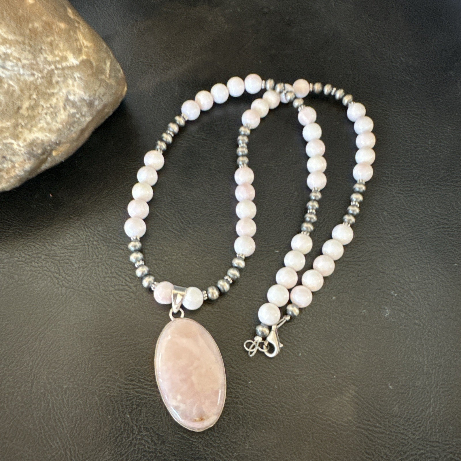 Southwestern Sterling Silver Pink Queen Conch Bead Necklace Pendant 20" 19557